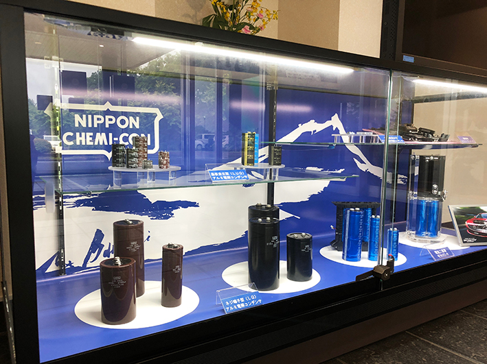 ケミコン福島株式会社様 ショーケースディスプレイ用パネルデザイン